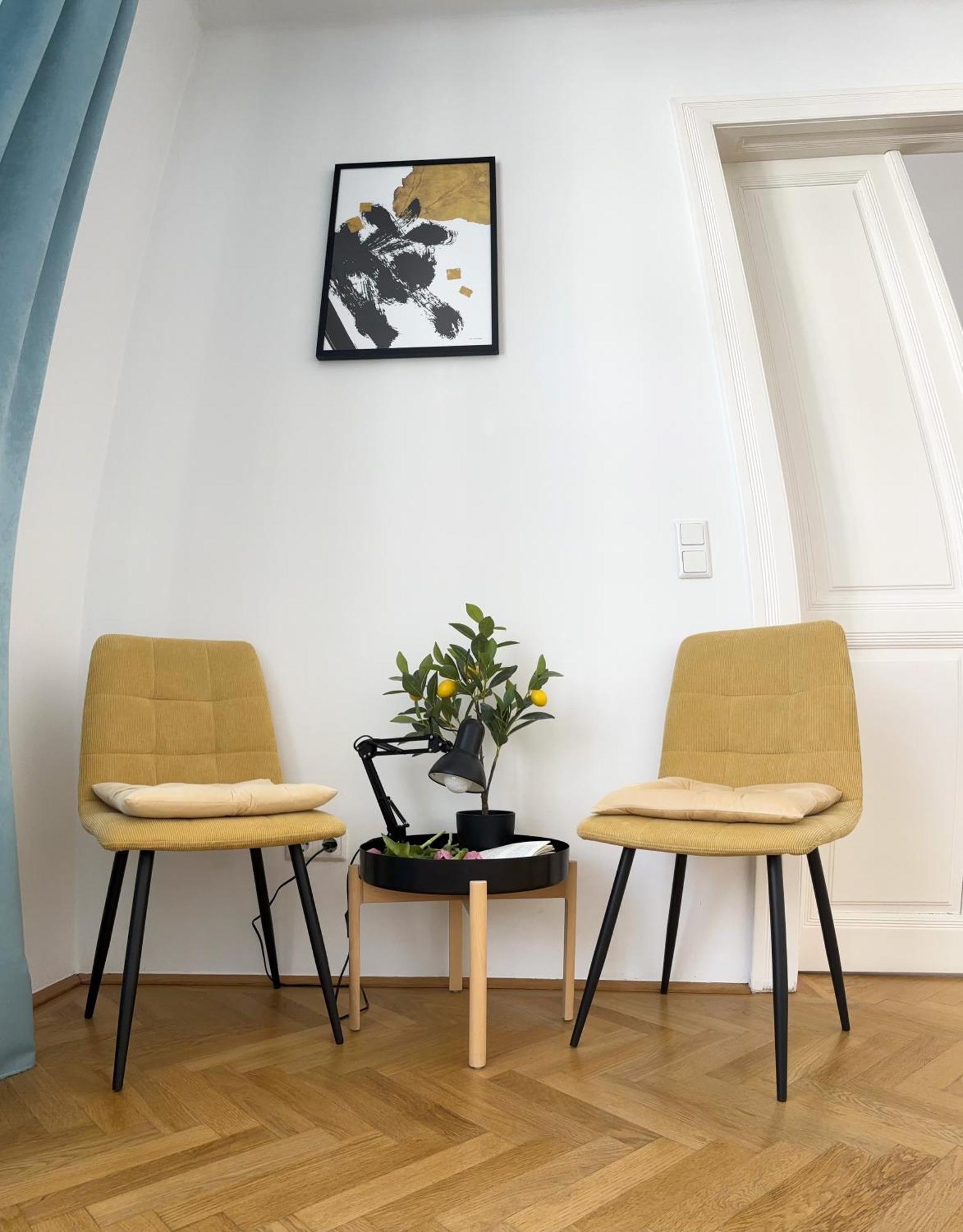 Appartement Mariahilfer 5 Min To The Schoenbrunn Palace And Shopping Center Wenen